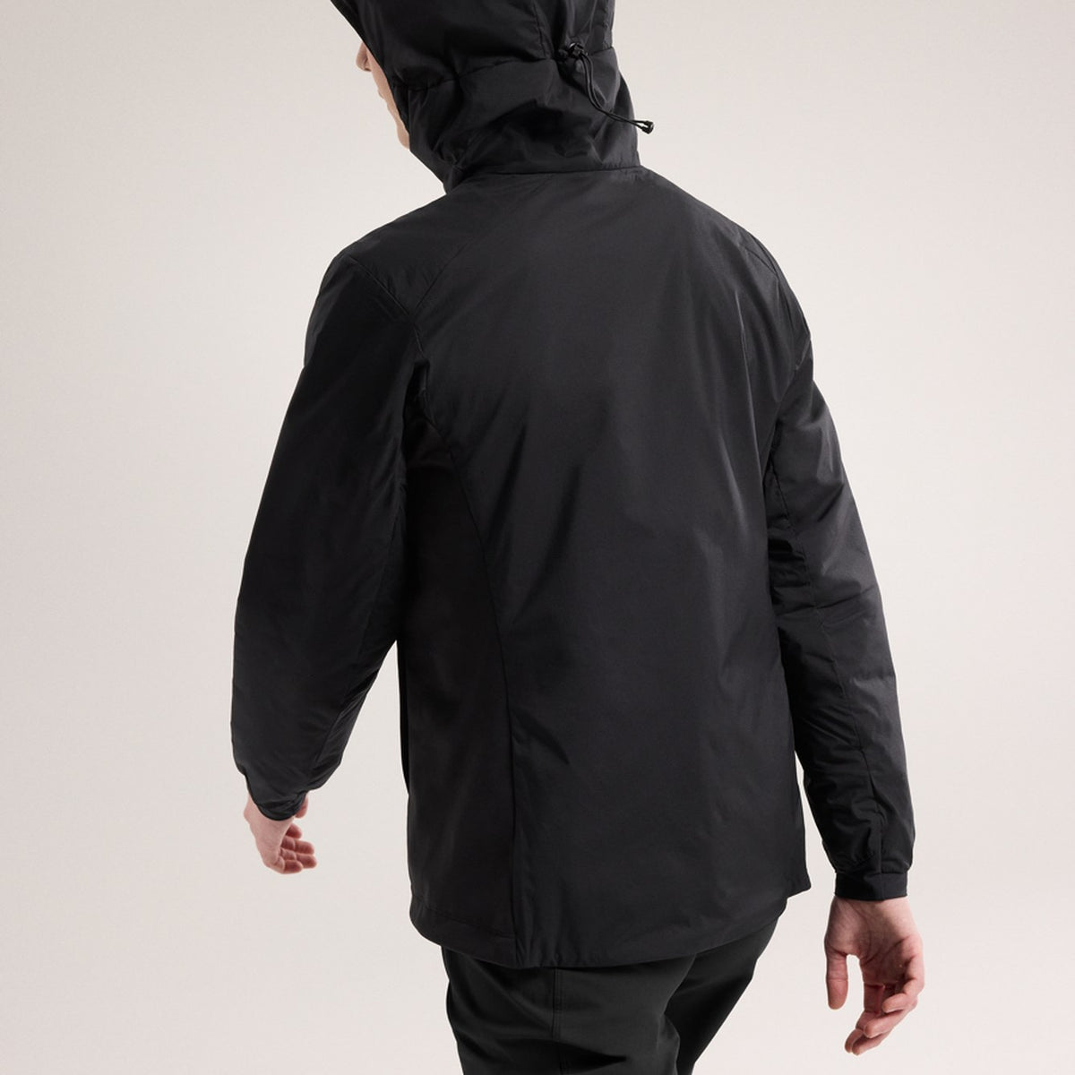 Atom Hoody sett bakfra