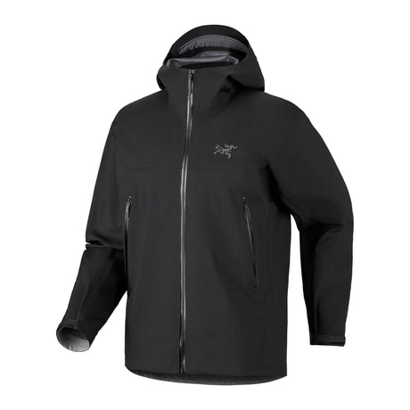 Arc'teryx Beta Jacket i svart, sett forfra