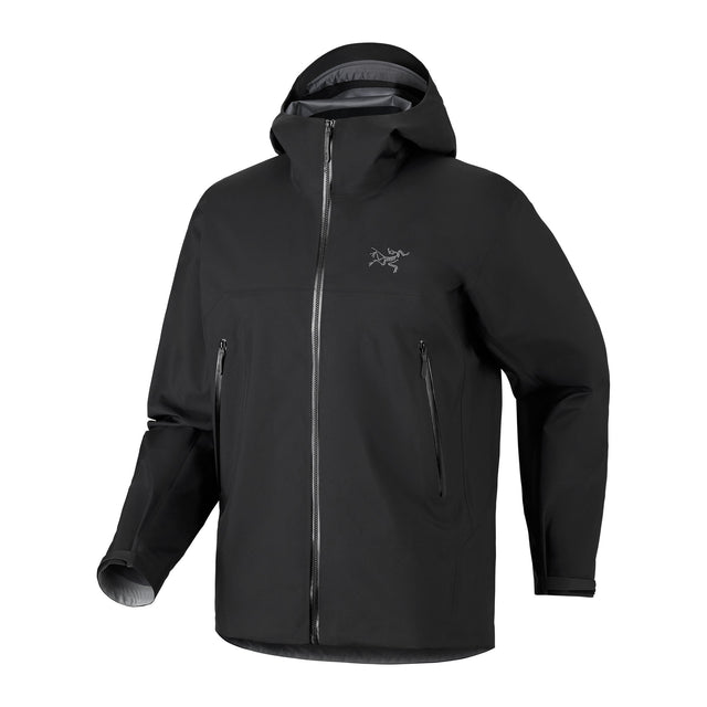Arc'teryx Beta Jacket i svart, sett forfra