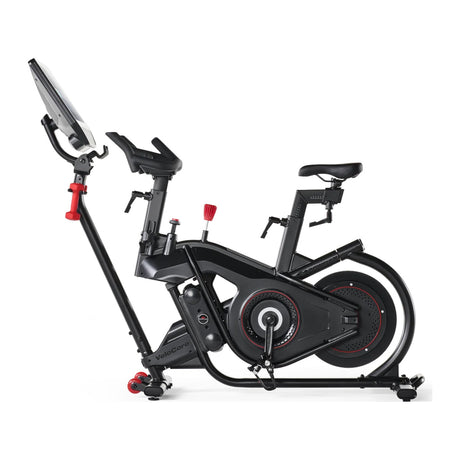 BowFlex VeloCore sett skrått bakfra med skjermen