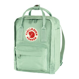 Fjällräven Kånken Mini sett skrått fra siden