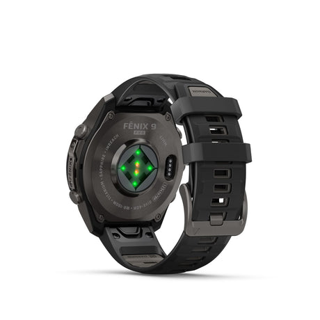 Undersiden av Fenix 9 Pro med pulssensoren