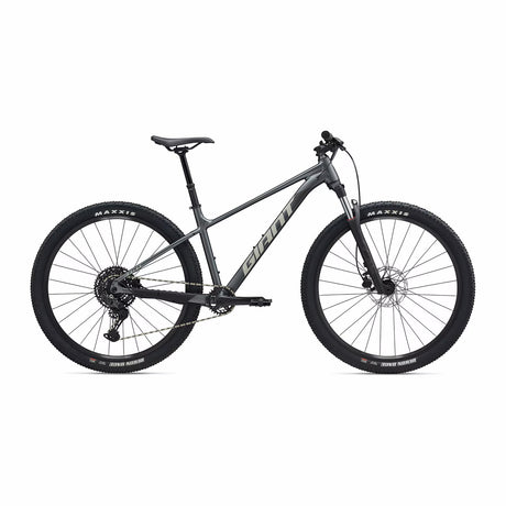 Giant Talon 29 1 sett skrått fra drivverkssiden