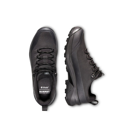 Mammut Ducan III Low GTX i svart, et par sett skrått ovenfra