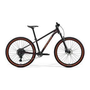Merida BIG.SEVEN 40 i Metallic Black, sett fra siden