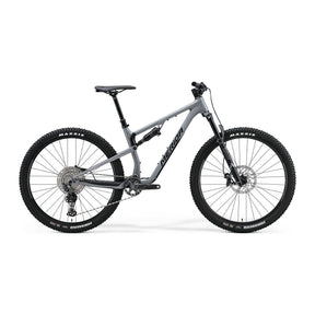 Merida ONE-TWENTY 600 i Cool Grey, sett fra siden