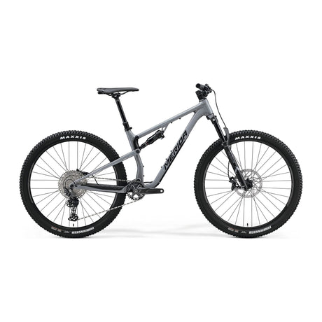 Merida ONE-TWENTY 600 i Cool Grey, sett fra siden