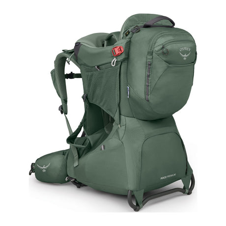 Osprey Poco Premium bæremeis i grønt, sett skrått forfra