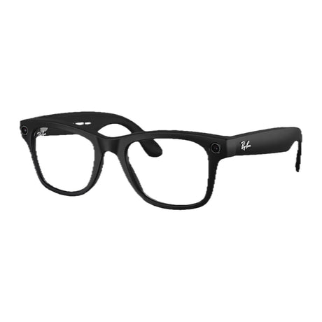 Ray-Ban Meta Wayfarer med klare glass, sett skrått forfra
