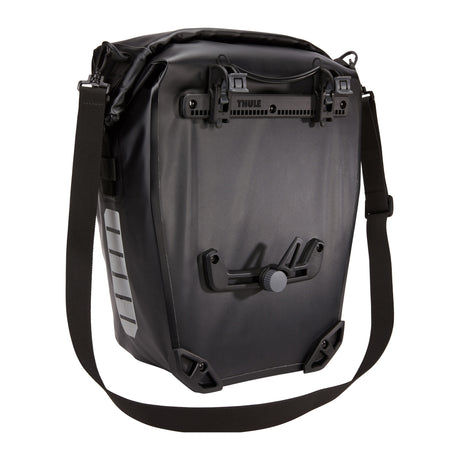 Festesystemet på baksiden av Thule Shield Pannier