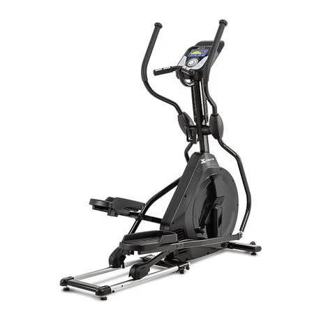 Xterra FS480 crosstrainer sett skrått fra siden